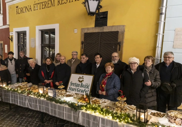 Božićni pozdrav iz Szentendrea